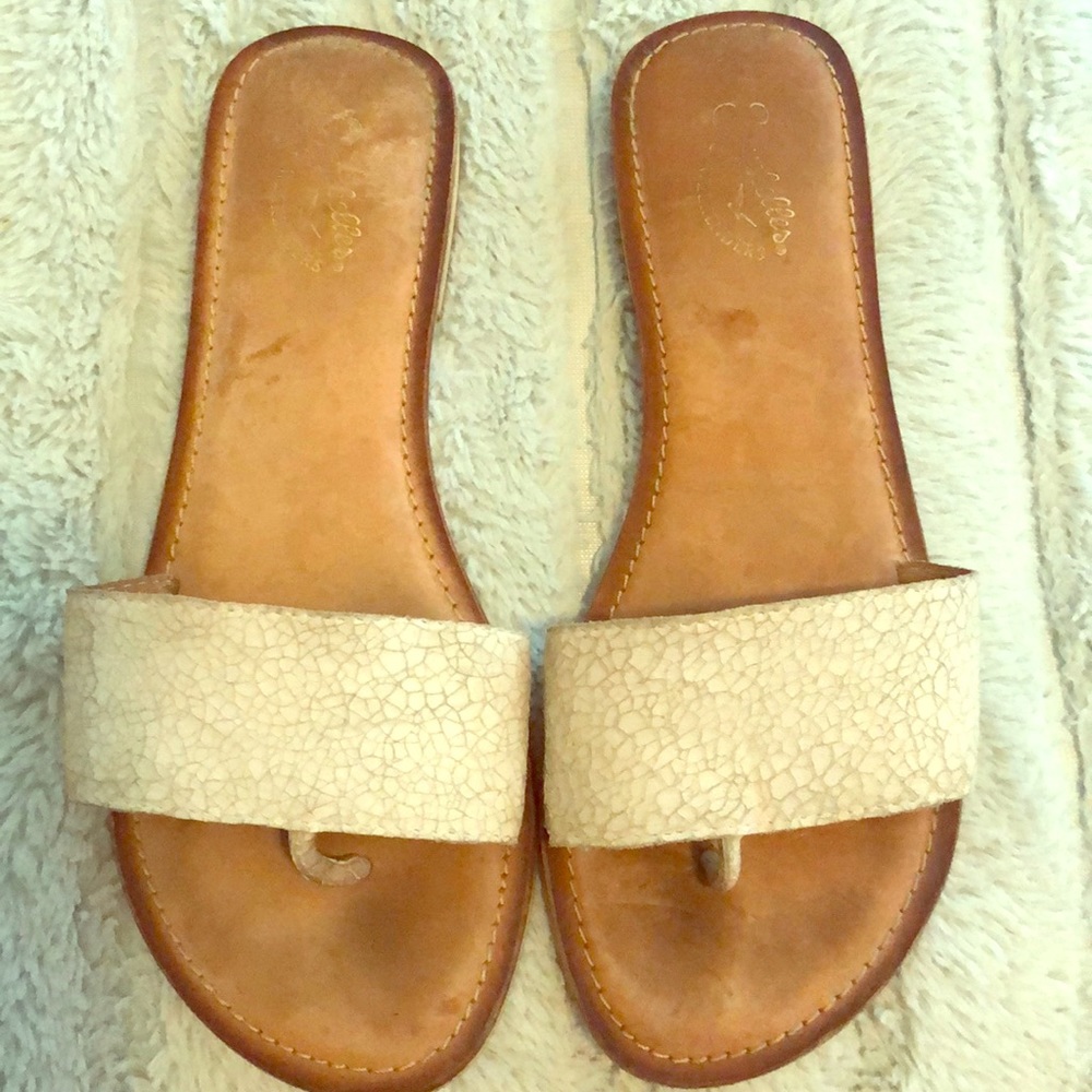 Seychelles beautiful white leather sandal